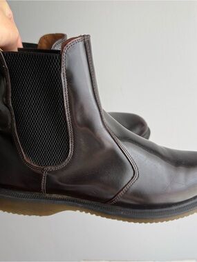 Dr. Martens Women's Dark burgundy Chelsea  Boots Sz 10